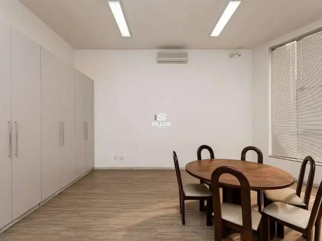 Casa / Sobrado Comercial para Locação em Curitiba/PR Seminário