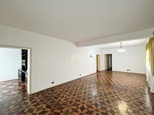 Casa / Sobrado Comercial para Locação em Curitiba/PR Rebouças