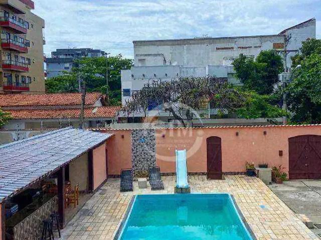Casa / Sobrado Comercial para Locação em Cabo Frio/RJ Braga 6 Quartos