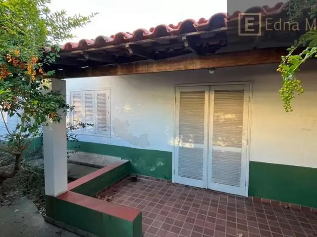 Casa / Sobrado Comercial para Locação em Cabo Frio/RJ Palmeiras 4 Quartos