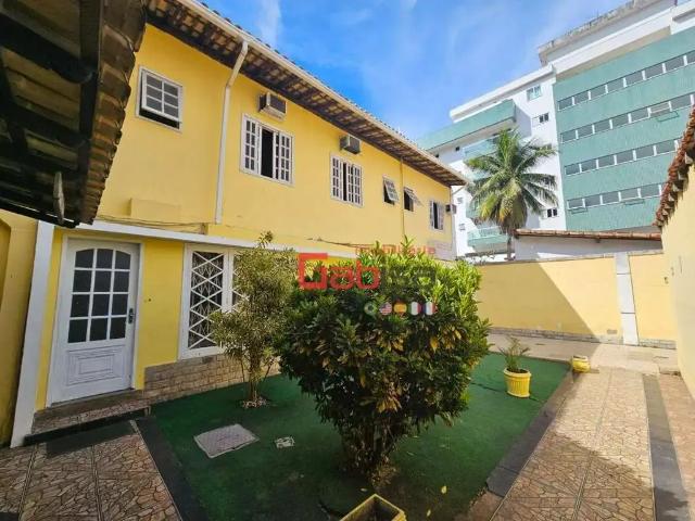 Casa / Sobrado Comercial para Locação em Cabo Frio/RJ Vila Nova 13 Quartos