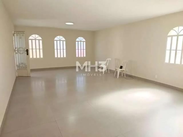 Casa / Sobrado Comercial para Locação em Campinas/SP Parque São Quirino 3 Quartos