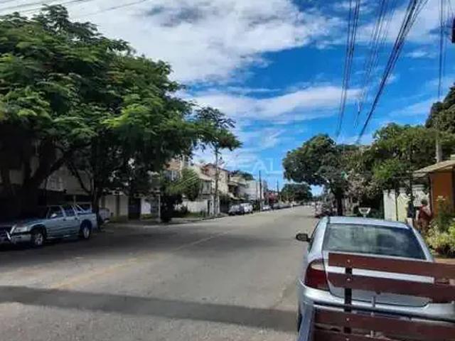Casa / Sobrado Comercial para Locação em Campos dos Goytacazes/RJ Parque Rosário 6 Quartos