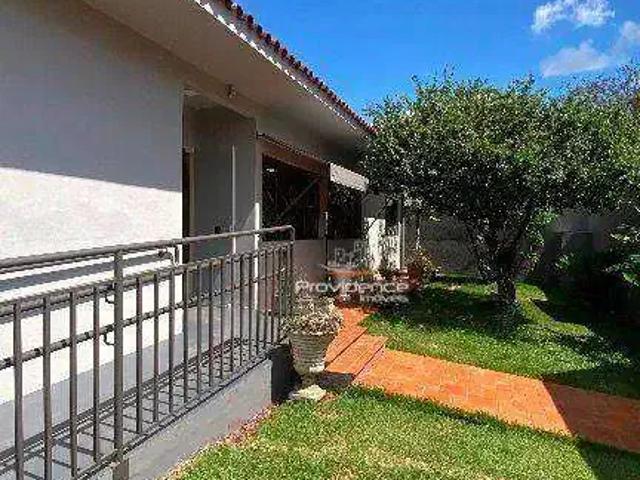 Casa / Sobrado Comercial para Locação em Cascavel/PR Parque São Paulo 4 Quartos