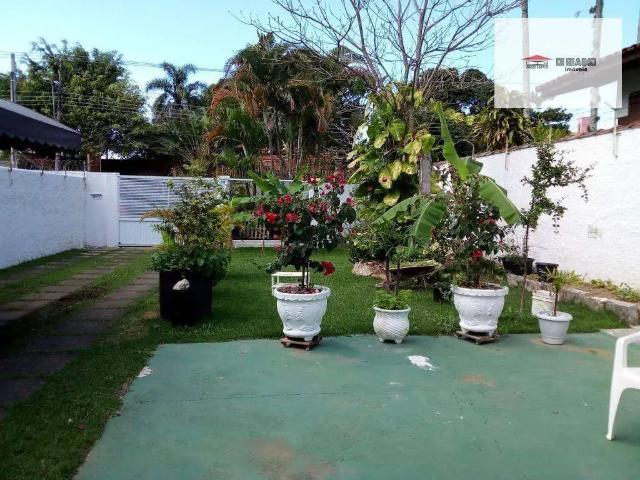 Casa / Sobrado Comercial para Locação em Caraguatatuba/SP Centro 3 Quartos