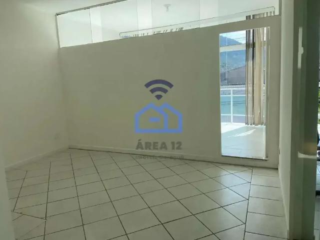 Casa / Sobrado Comercial para Locação em Caraguatatuba/SP Centro