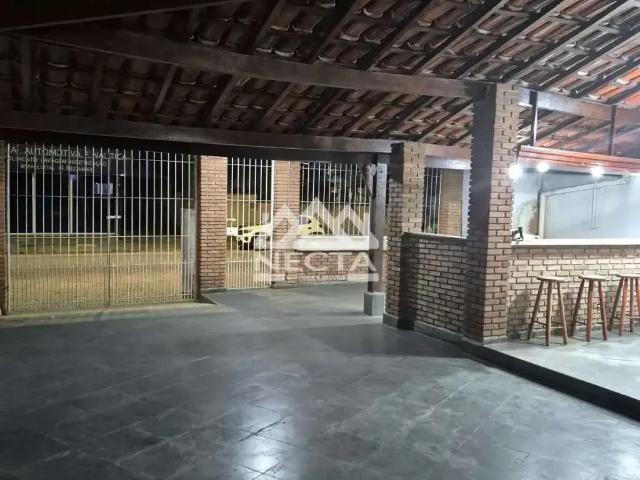 Casa / Sobrado Comercial para Locação em Caraguatatuba/SP Indaiá