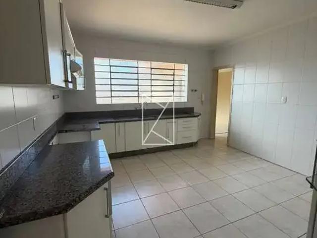 Casa / Sobrado Comercial para Locação em Caxias do Sul/RS Nossa Senhora de Lourdes 4 Quartos