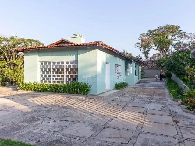 Casa / Sobrado Comercial para Locação em Cotia/SP Granja Viana 3 Quartos