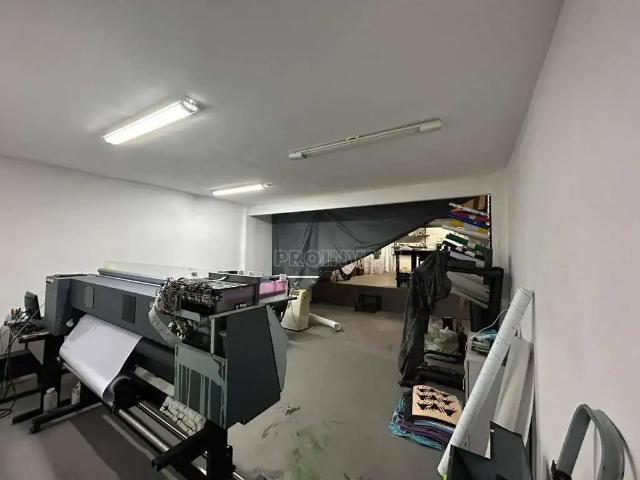 Casa / Sobrado Comercial para Locação em Cotia/SP Granja Viana 4 Quartos