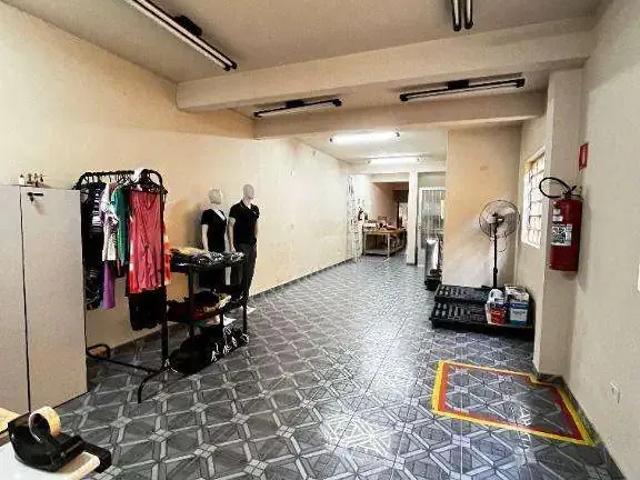 Casa / Sobrado Comercial para Locação em Cotia/SP Jardim Leonor 1 Quartos