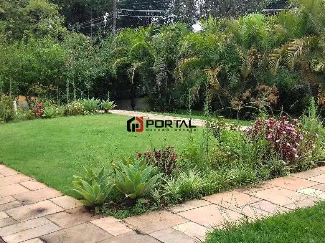 Casa / Sobrado Comercial para Locação em Cotia/SP Vila Santo Antônio 4 Quartos