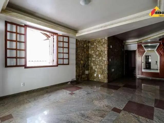 Casa / Sobrado Comercial para Locação em Divinópolis/MG Sidil 3 Quartos