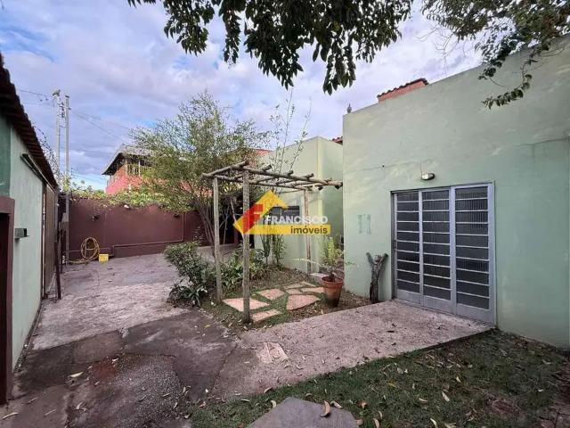 Casa / Sobrado Comercial para Locação em Divinópolis/MG Vila Espírito Santo
