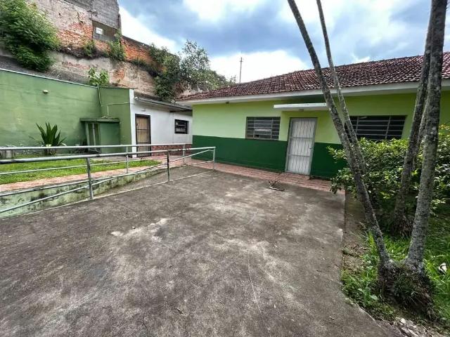 Casa / Sobrado Comercial para Locação em Embu das Artes/SP Centro