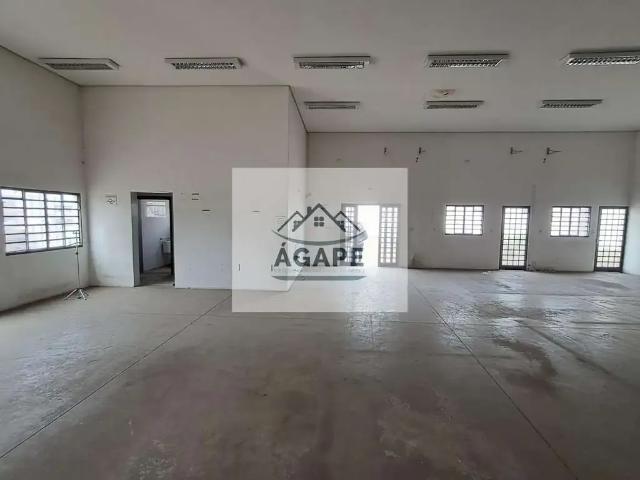 Casa / Sobrado Comercial para Locação em Embu das Artes/SP Parque Francisco Rizzo 1 Quartos