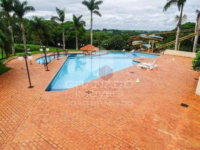 Casa / Sobrado Comercial para Locação em Floresta/PR Ribeirão Pinguim 30 Quartos