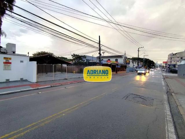 Casa / Sobrado Comercial para Locação em Florianópolis/SC Abraão 3 Quartos