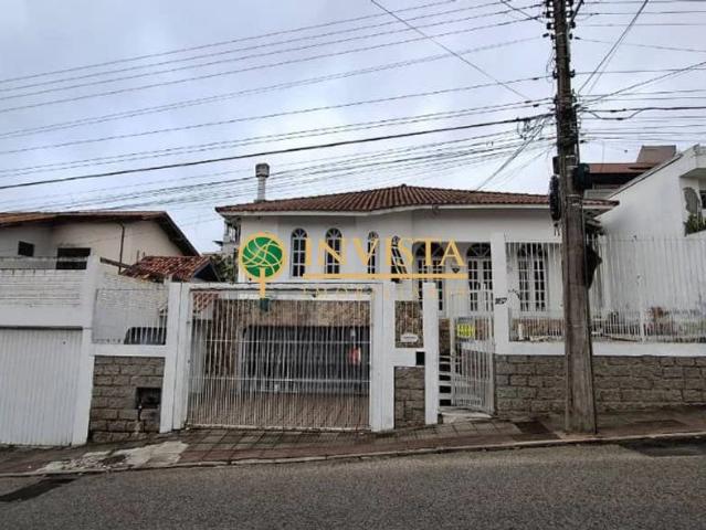 Casa / Sobrado Comercial para Locação em Florianópolis/SC Agronômica 3 Quartos