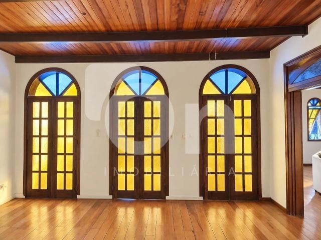 Casa / Sobrado Comercial para Locação em Florianópolis/SC Agronômica 4 Quartos