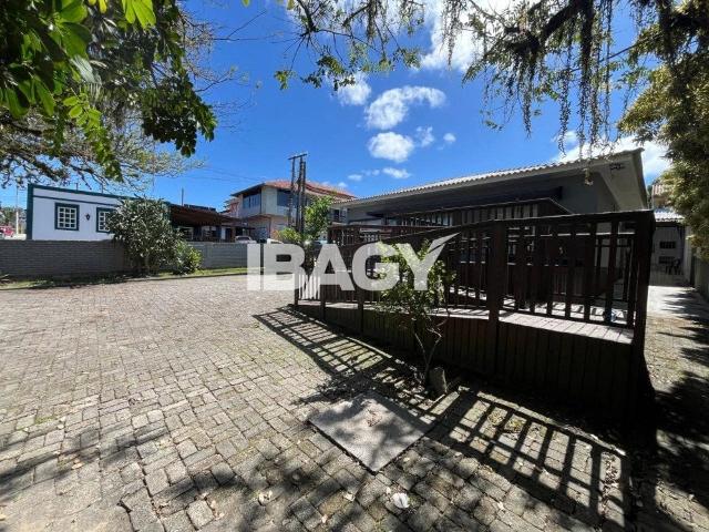 Casa / Sobrado Comercial para Locação em Florianópolis/SC Campeche
