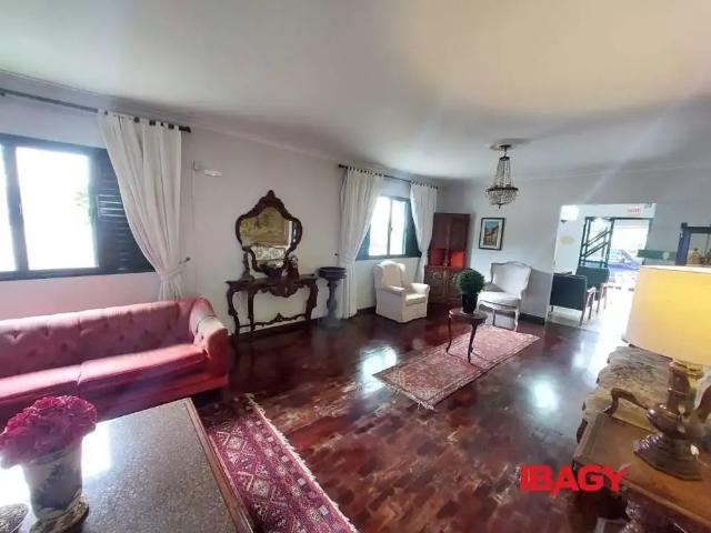 Casa / Sobrado Comercial para Locação em Florianópolis/SC Carvoeira