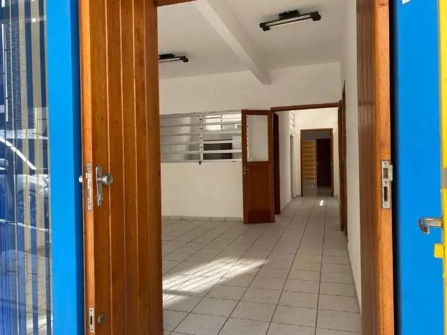 Casa / Sobrado Comercial para Locação em Florianópolis/SC Centro 2 Quartos