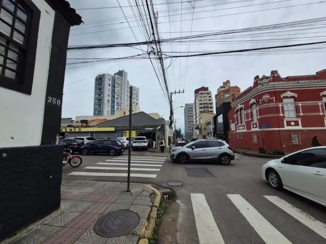 Casa / Sobrado Comercial para Locação em Florianópolis/SC Centro 5 Quartos