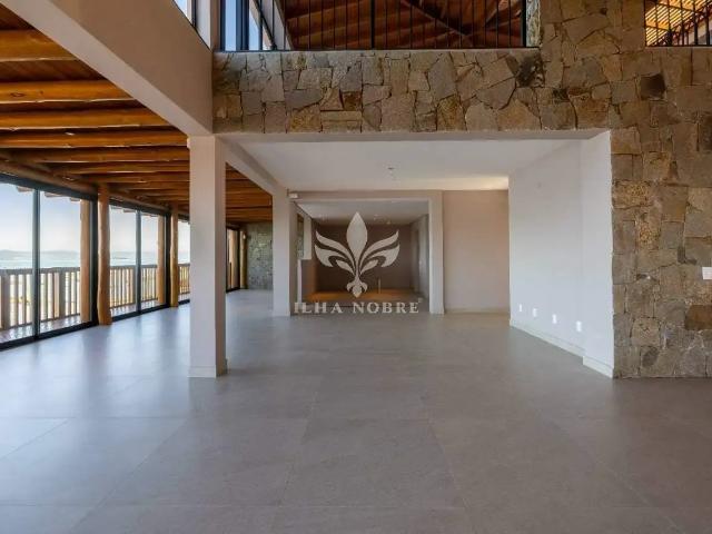 Casa / Sobrado Comercial para Locação em Florianópolis/SC Ribeirão da Ilha