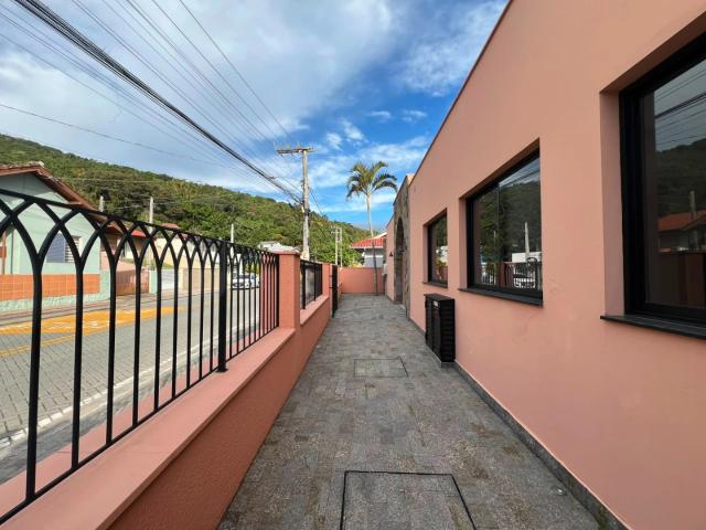 Casa / Sobrado Comercial para Locação em Florianópolis/SC Ribeirão da Ilha