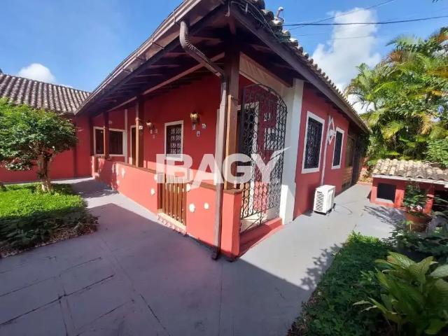 Casa / Sobrado Comercial para Locação em Florianópolis/SC Santo Antônio de Lisboa 3 Quartos