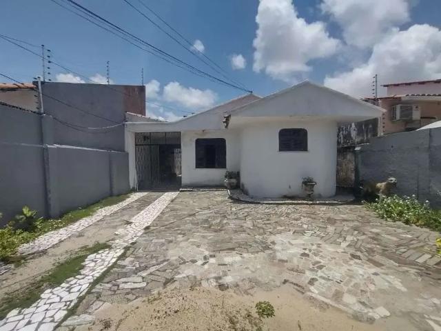 Casa / Sobrado Comercial para Locação em Fortaleza/CE Cidade dos Funcionários 5 Quartos