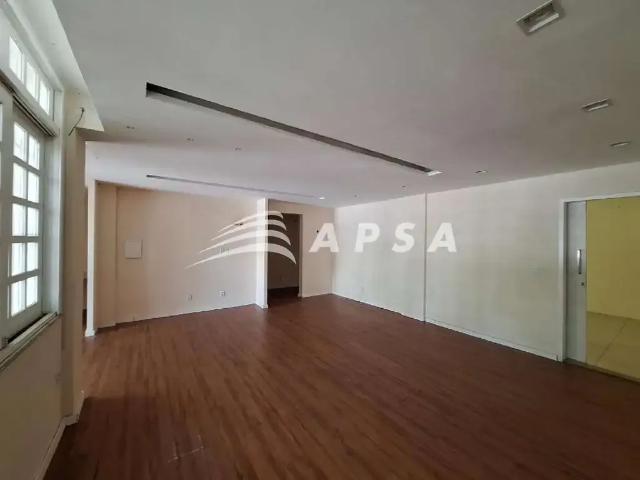 Casa / Sobrado Comercial para Locação em Fortaleza/CE Dionisio Torres 3 Quartos
