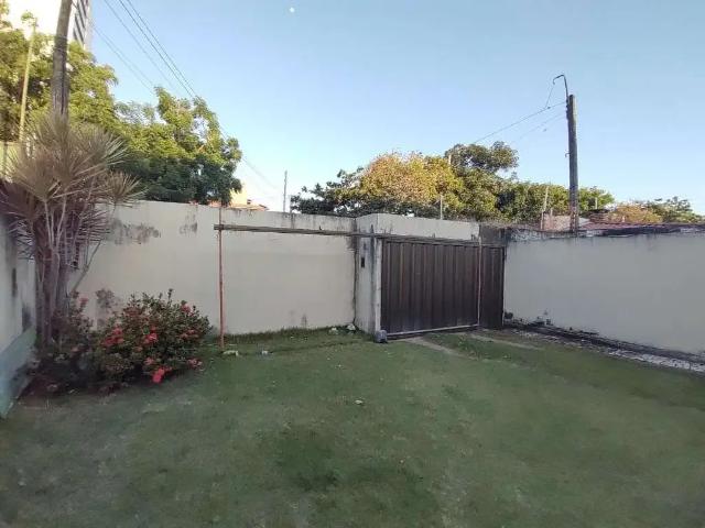 Casa / Sobrado Comercial para Locação em Fortaleza/CE Engenheiro Luciano Cavalcante 4 Quartos
