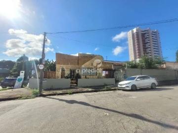 Casa / Sobrado Comercial para Locação em Fortaleza/CE Fátima 3 Quartos