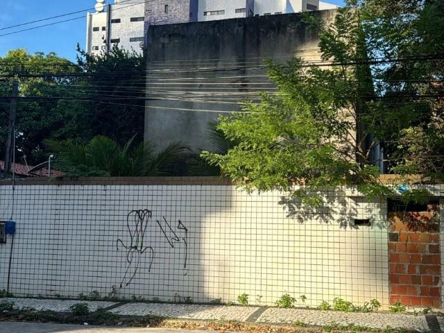 Casa / Sobrado Comercial para Locação em Fortaleza/CE Guararapes 4 Quartos
