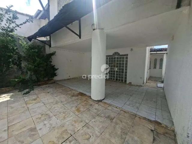 Casa / Sobrado Comercial para Locação em Fortaleza/CE Tauape 3 Quartos