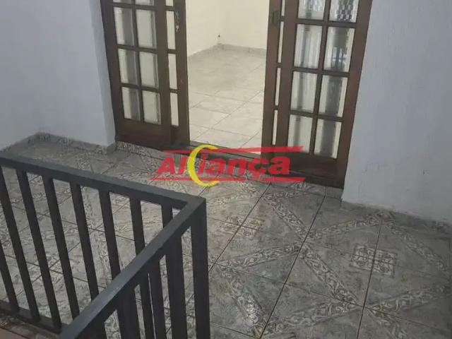 Casa / Sobrado Comercial para Locação em Guarulhos/SP Centro 2 Quartos