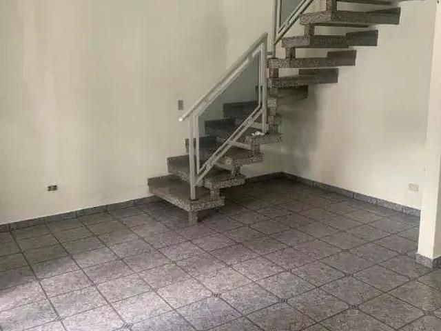 Casa / Sobrado Comercial para Locação em Guarulhos/SP Centro 3 Quartos