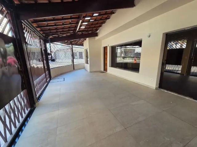 Casa / Sobrado Comercial para Locação em Guarulhos/SP Jardim Maria Helena 3 Quartos