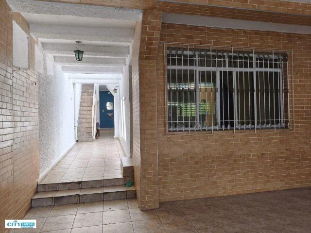 Casa / Sobrado Comercial para Locação em Guarulhos/SP Vila Galvão 2 Quartos
