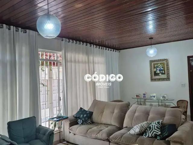 Casa / Sobrado Comercial para Locação em Guarulhos/SP Jardim Maia 4 Quartos