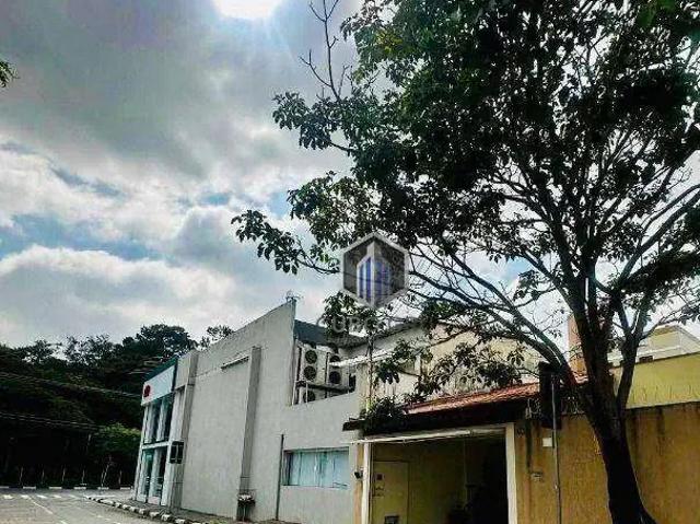 Casa / Sobrado Comercial para Locação em Guarulhos/SP Jardim Maia 6 Quartos