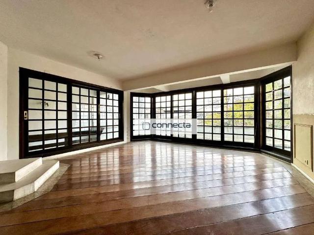 Casa / Sobrado Comercial para Locação em Guarulhos/SP Jardim Pinhal 5 Quartos