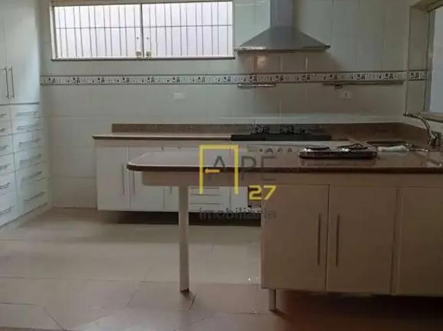 Casa / Sobrado Comercial para Locação em Guarulhos/SP Jardim Santa Clara 3 Quartos