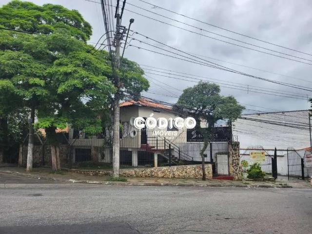 Casa / Sobrado Comercial para Locação em Guarulhos/SP Jardim Santa Mena 2 Quartos