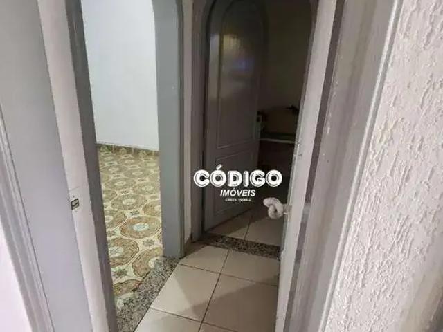 Casa / Sobrado Comercial para Locação em Guarulhos/SP Jardim Santa Mena 2 Quartos