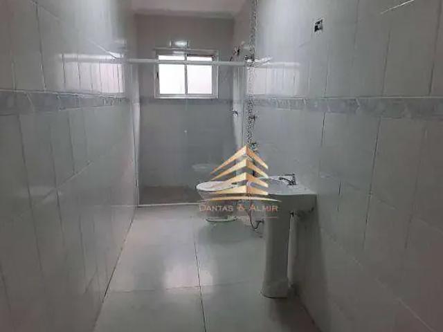 Casa / Sobrado Comercial para Locação em Guarulhos/SP Vila Galvão 2 Quartos