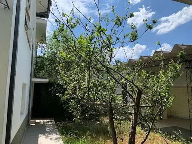 Casa / Sobrado Comercial para Locação em Guarulhos/SP Vila Monteiro Lobato 2 Quartos