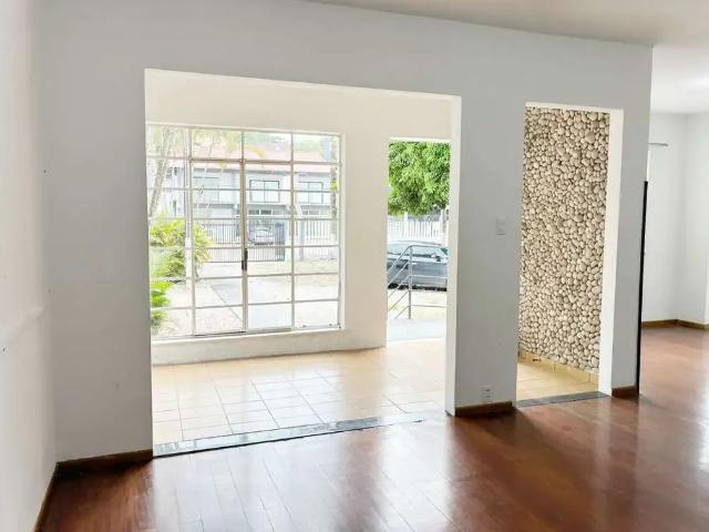 Casa / Sobrado Comercial para Locação em Gaspar/SC Bela Vista 5 Quartos